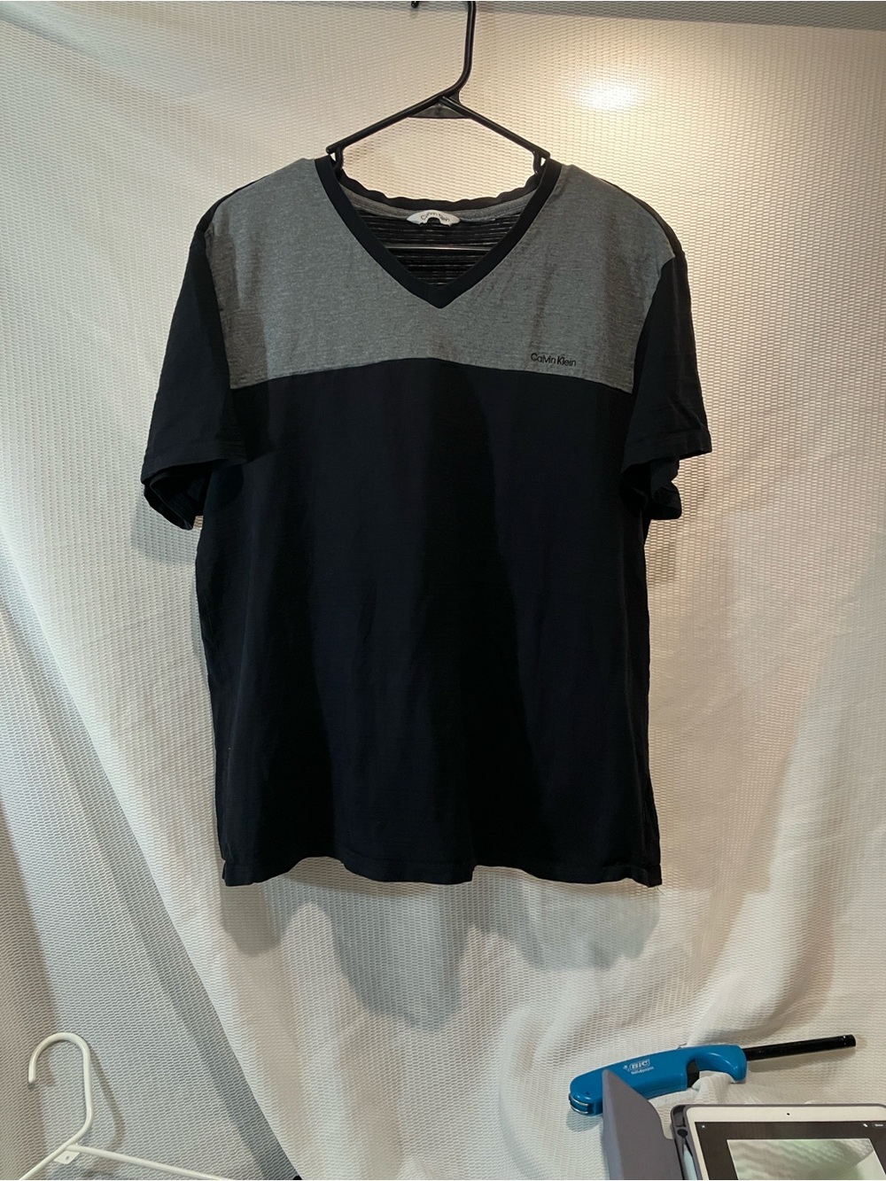 Calvin Klein Men’s Two-Tone V-Neck Tee - Black & Gray - Picture 9 of 9